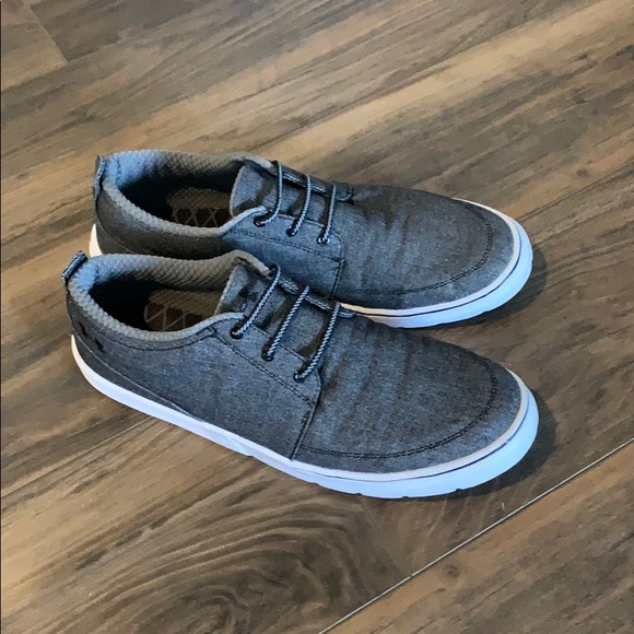 under armour lobster shoes